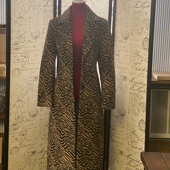 Sofia Vergara Zebra Print Statement Coat | Luxe Tailored Fit - Picture 2 of 6